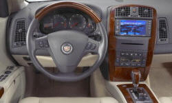 2006 Cadillac SRX interior