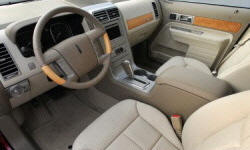 2010 Lincoln MKX interior