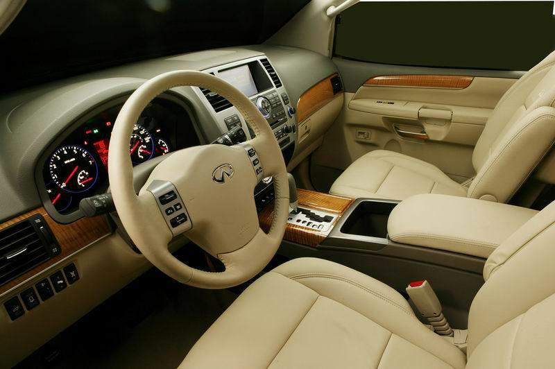 2010 Infiniti QX interior