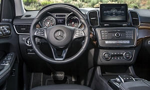 2017 Mercedes-Benz GLS interior