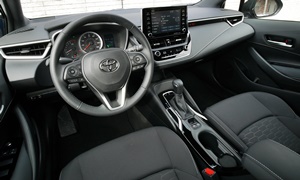 Hatch Models at TrueDelta: 2023 Toyota Corolla Hatchback interior