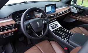Lincoln Models at TrueDelta: 2024 Lincoln Aviator interior