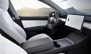 SUV Models at TrueDelta: 2022 Tesla Model Y interior