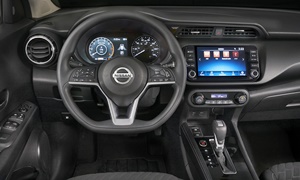 Nissan Models at TrueDelta: 2023 Nissan Kicks interior