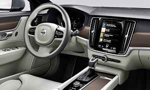 Volvo Models at TrueDelta: 2023 Volvo V90 Cross Country interior