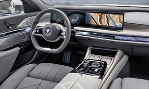 Sedan Models at TrueDelta: 2023 BMW i7 interior