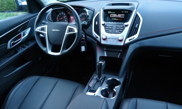 Terrain Reviews: GMC Terrain Denali instrument panel