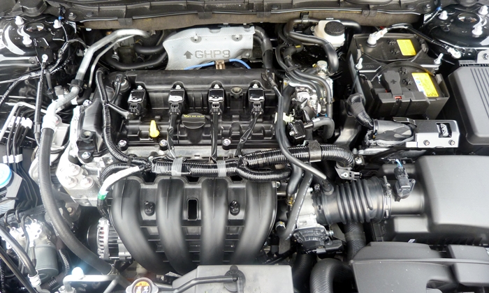 Mazda Mazda6 Photos: 2014 Mazda6 engine uncovered