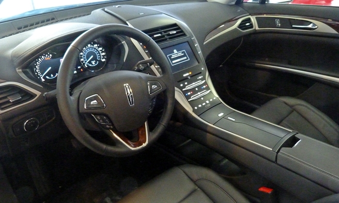 Lincoln MKZ Photos: 2013 Lincoln MKZ interior