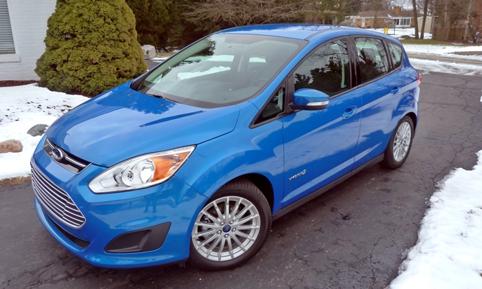 Ford C-MAX high front quarter view