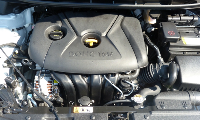 Elantra GT Reviews: Hyundai Elantra GT 1.8-liter engine