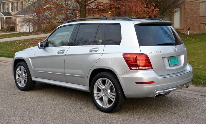 GLK-Class Reviews: 2013 Mercedes-Benz GLK350 rear quarter view