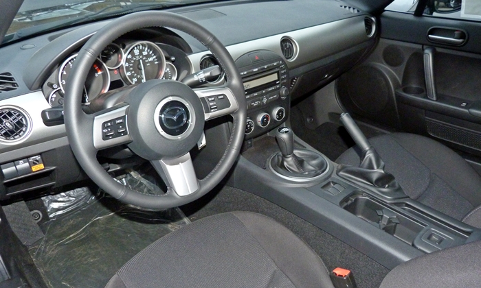 MX-5 Miata Reviews: 2012 Mazda MX-5 Miata Touring interior