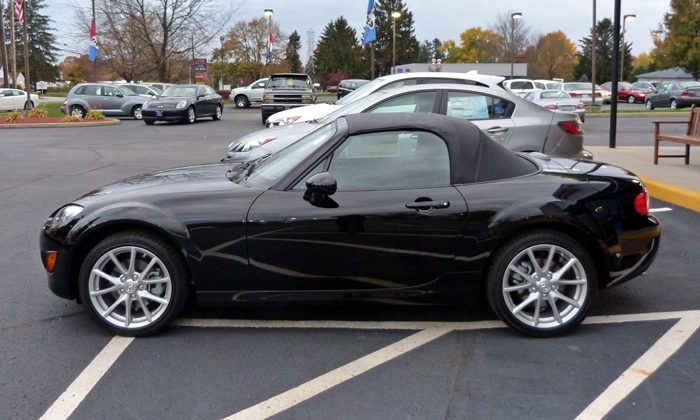 MX-5 Miata Reviews: 2012 Mazda MX-5 Miata Touring side top up