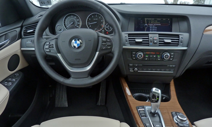 X3 Reviews: 2013 BMW X3 instrument panel