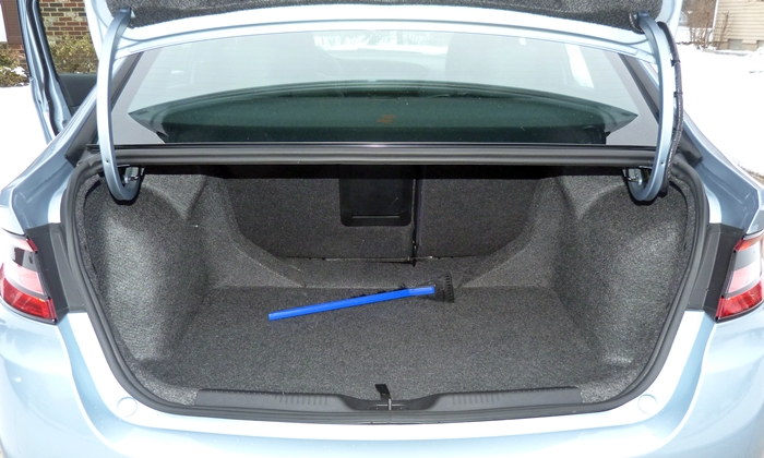 Dart Reviews: 2013 Dodge Dart trunk