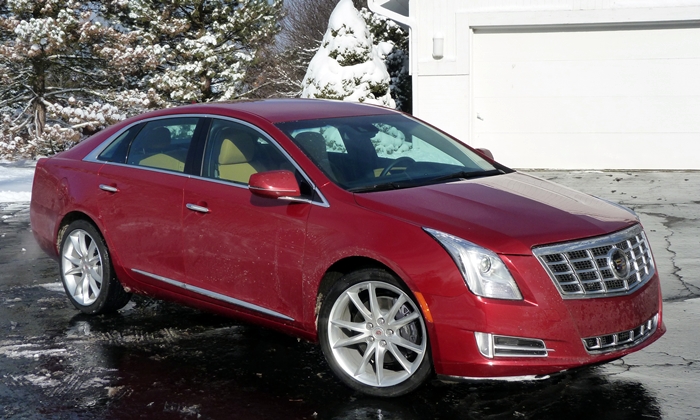XTS Reviews: 2013 Cadillac XTS front quarter view