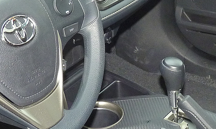 Toyota RAV4 Photos: 2013 Toyota RAV4 XLE interior textures