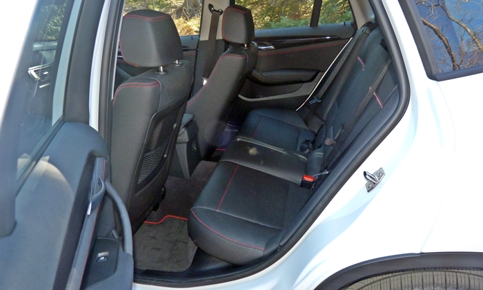 X1 Reviews: 2013 BMW X1 xDrive28i rear seat