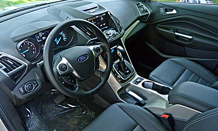 Subaru Forester Photos: 2013 Ford Escape Titanium interior