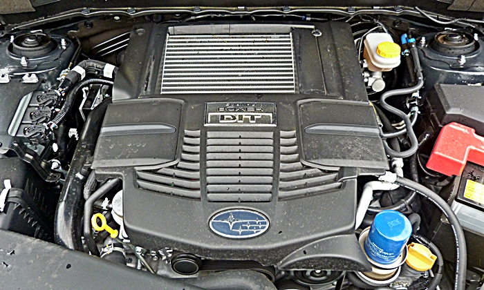 Subaru Forester Photos: 2014 Subaru Forester XT engine