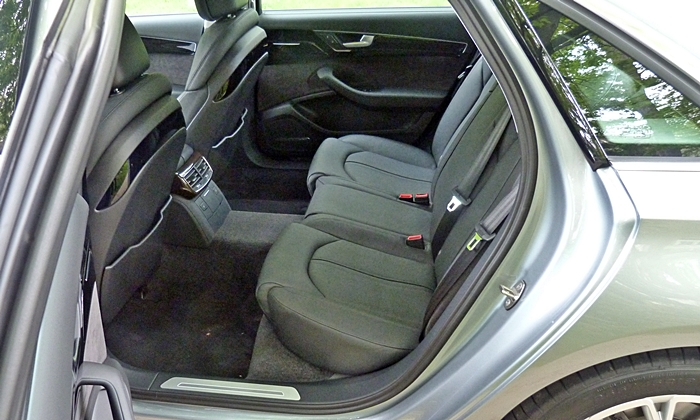 A8 / S8 Reviews: Audi A8 L rear seat