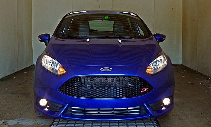 Fiesta Reviews: 2014 Ford Fiesta ST front view