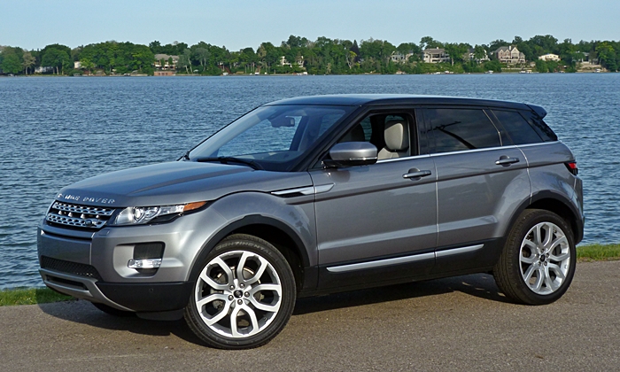 Range Rover Evoque front quarter view