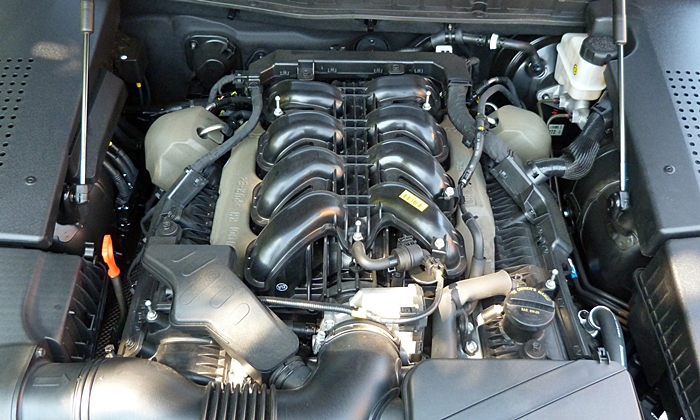 Equus Reviews: 2014 Hyundai Equus engine uncovered