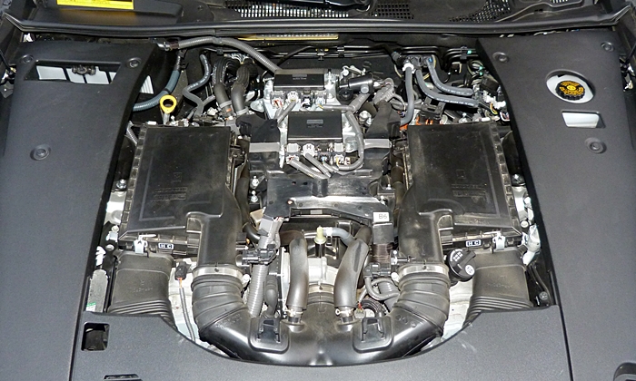 Lexus LS Photos: LS 460 F Sport engine uncovered