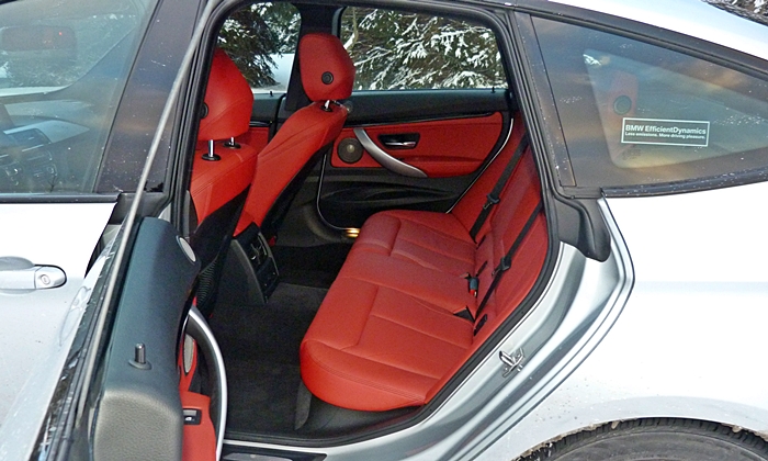 3-Series Gran Turismo Reviews: BMW 335i Gran Turismo rear seat
