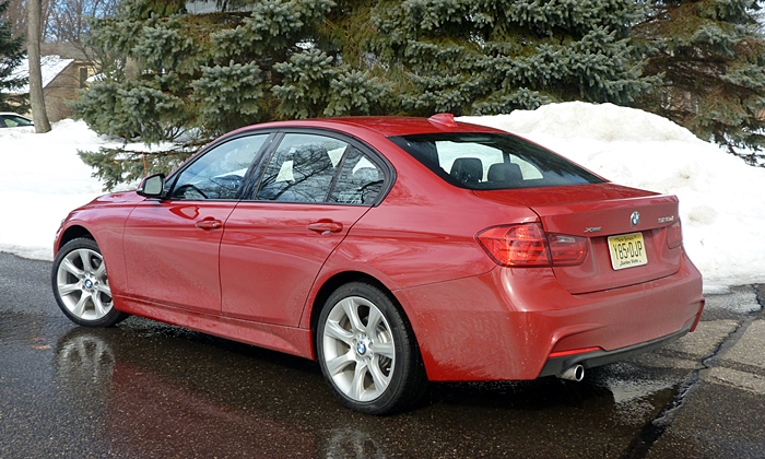 3-Series Reviews: BMW 328d rear quarter view