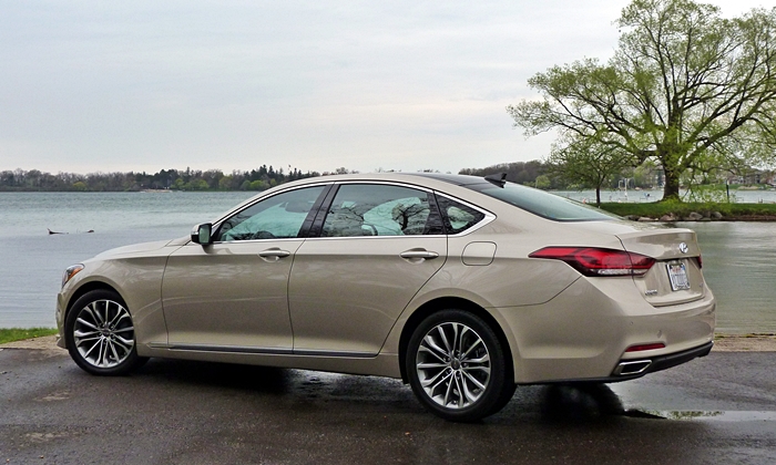 Genesis Reviews: Hyundai Genesis rear quarter