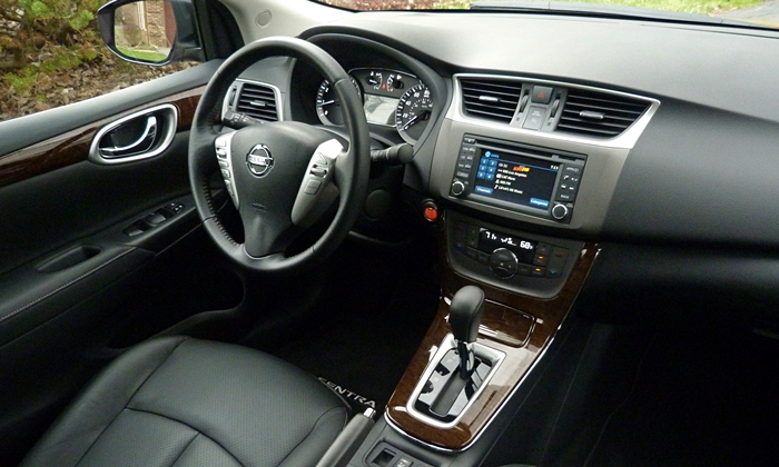 Sentra Reviews: 2014 Nissan Sentra interior right view
