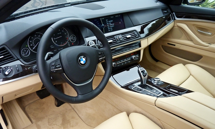 BMW 6-Series Gran Coupe Photos: BMW 528i interior