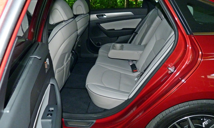 Sonata Reviews: 2015 Hyundai Sonata Sport 2.0T rear seat