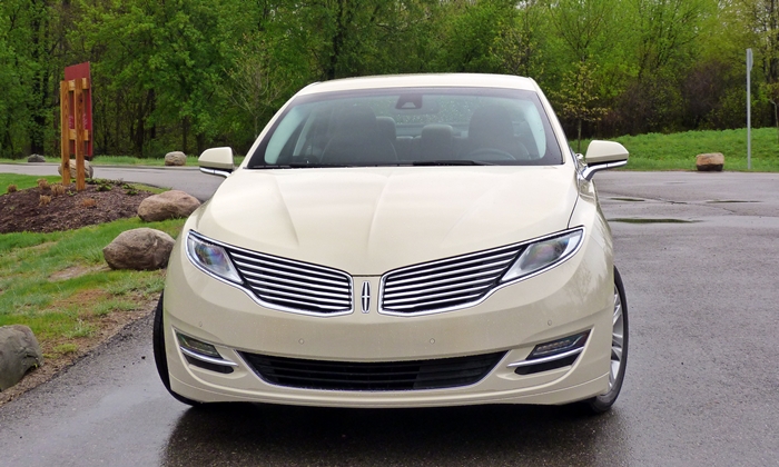 MKZ Reviews: Lincoln MKZ Hybrid front view