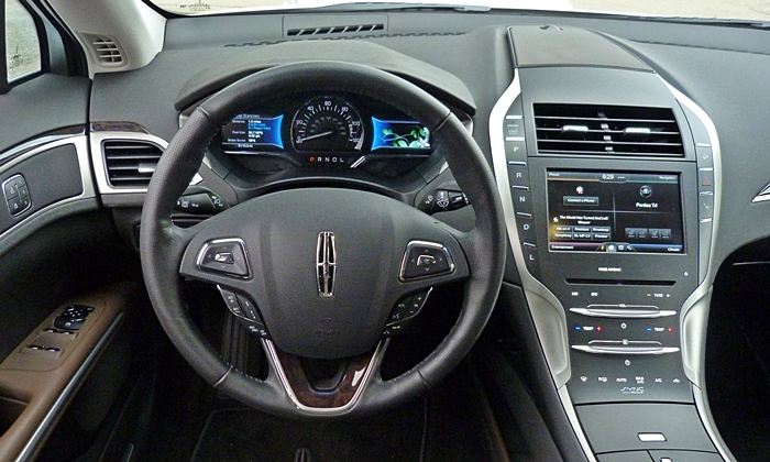 MKZ Reviews: Lincoln MKZ Hybrid instrument panel