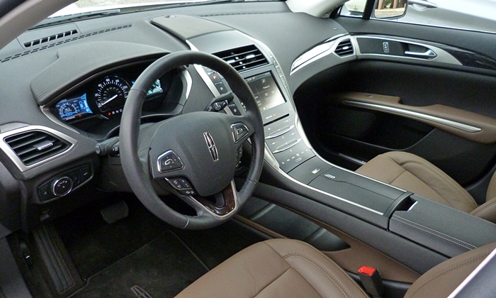 MKZ Reviews: Lincoln MKZ Hybrid interior