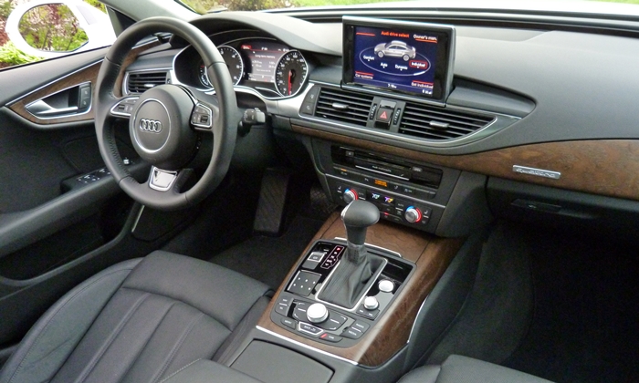 Audi A7 / S7 / RS7 Photos: Audi A7 TDI interior right angle