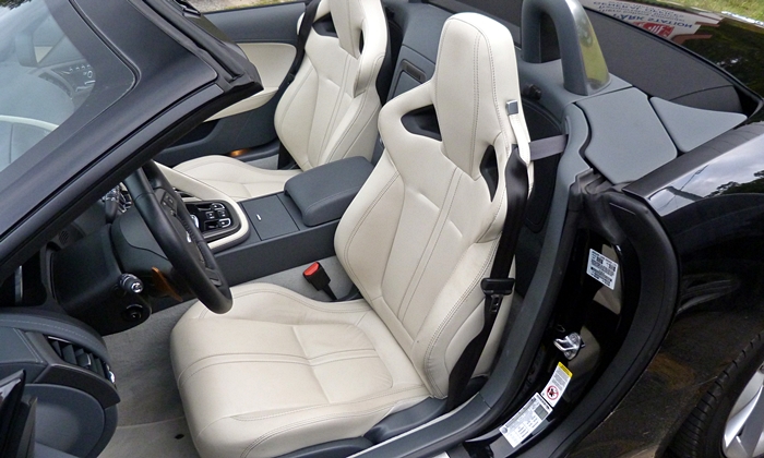 F-Type Reviews: Jaguar F-Type driver seat