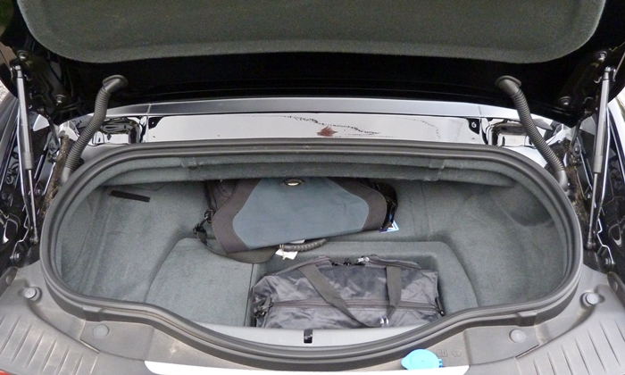 F-Type Reviews: Jaguar F-Type trunk
