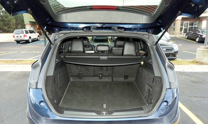 MKC Reviews: Lincoln MKC cargo area