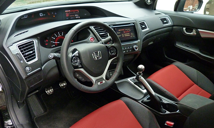 Kia Forte Photos: Honda Civic Si interior