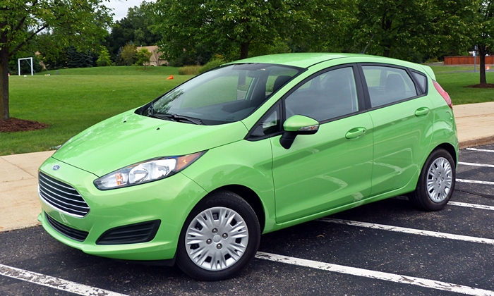 Ford Fiesta SE EcoBoost front quarter view