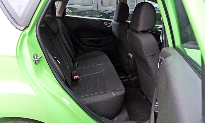 Fiesta Reviews: Ford Fiesta SE rear seat
