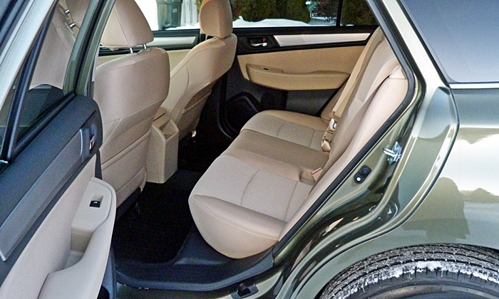 Outback Reviews: Subaru Outback rear seat