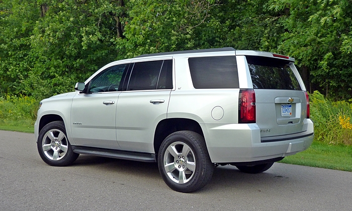 Tahoe / Suburban Reviews: Chevrolet Tahoe rear quarter view