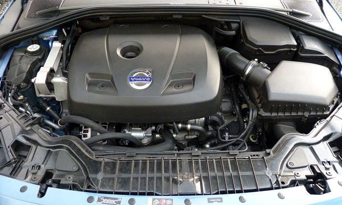 V60 Reviews: Volvo V60 T5 engine