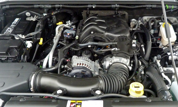 Wrangler Reviews: Jeep Wrangler engine uncovered